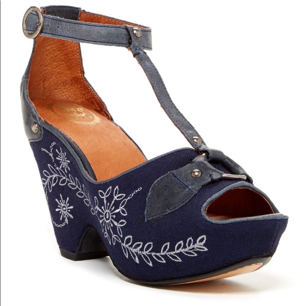 Ariat Vista T-Strap Wedge Platform Sandals Navy 8